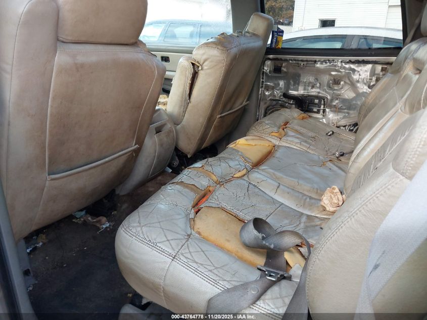 2000 Chevrolet Tahoe All New Ls VIN: 1GNEC13T8YJ208682 Lot: 43764778