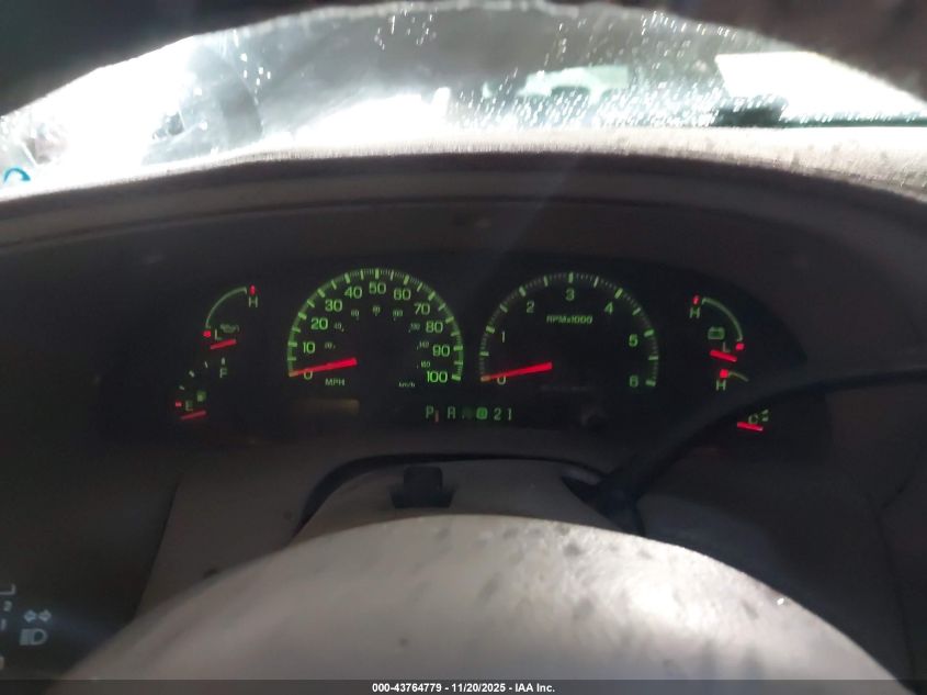 2001 Ford Expedition Eddie Bauer VIN: 1FMRU17LX1LB77796 Lot: 43764779