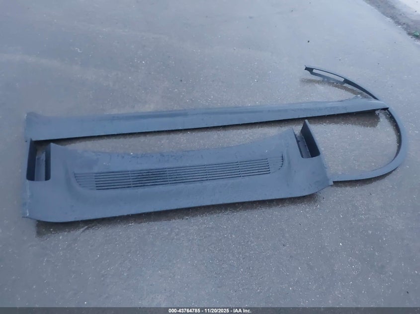 2026 Tesla Model Y Long Range Dual Motor All-Wheel Drive/Long Range Launch Series VIN: 7SAYGDEE4TF429046 Lot: 43764785