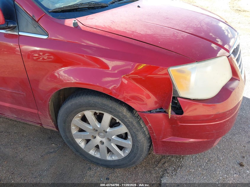 2008 Chrysler Town & Country Touring VIN: 2A8HR54P68R778052 Lot: 43764798