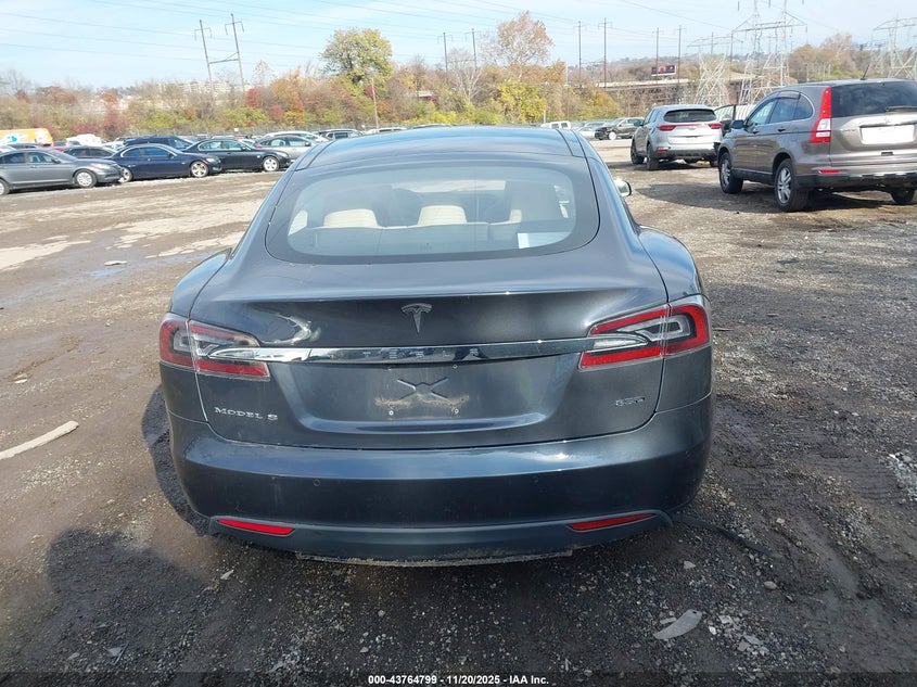 2015 Tesla Model S 70D/85D/P85D VIN: 5YJSA1H21FF095177 Lot: 43764799