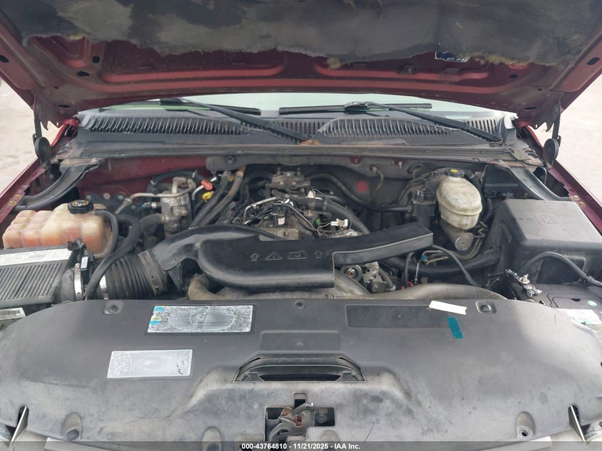 2003 Chevrolet Tahoe Ls VIN: 1GNEC13Z63R107655 Lot: 43764810