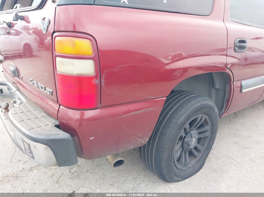 2003 Chevrolet Tahoe Ls VIN: 1GNEC13Z63R107655 Lot: 43764810