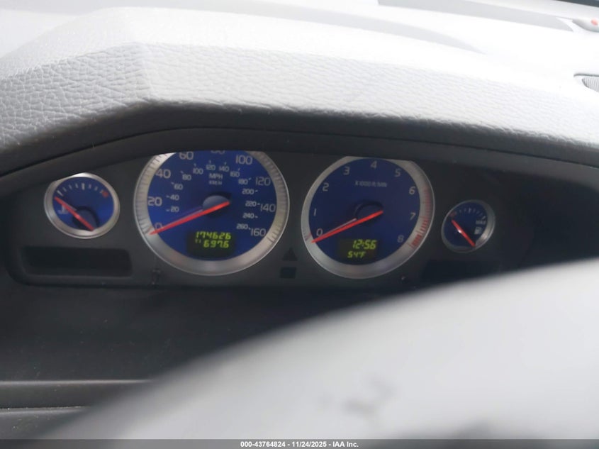 2008 Volvo Xc90 V8 Sport VIN: YV4CT852681458643 Lot: 43764824