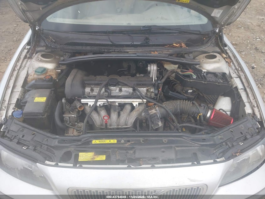 2002 Volvo V70 2.4 VIN: YV1SW61R822235240 Lot: 43764846