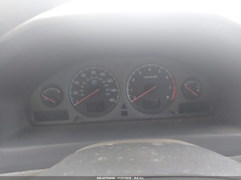 2002 Volvo V70 2.4 VIN: YV1SW61R822235240 Lot: 43764846