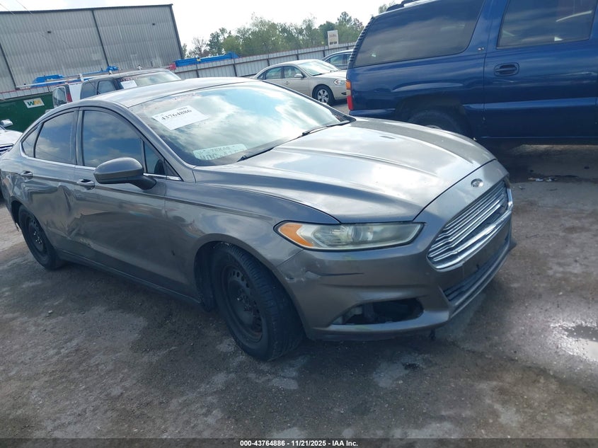 FORD FUSION S