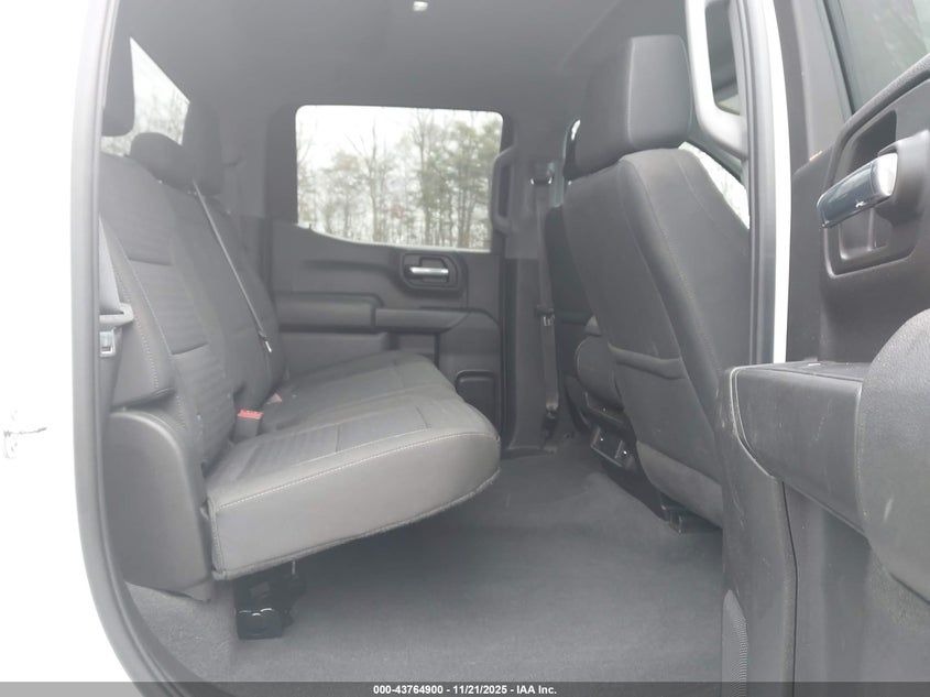 2022 Chevrolet Silverado 1500 2Wd Short Bed Custom VIN: 3GCPABEK0NG552442 Lot: 43764900