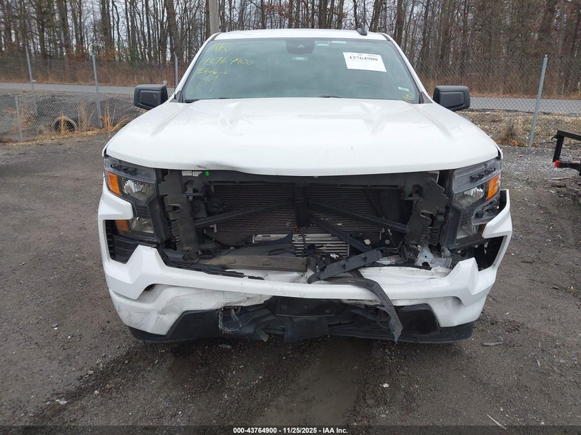 2022 Chevrolet Silverado 1500 2Wd Short Bed Custom VIN: 3GCPABEK0NG552442 Lot: 43764900