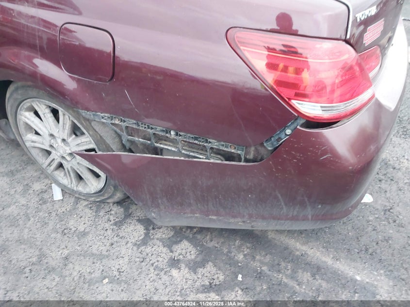 2005 Toyota Avalon Limited VIN: 4T1BK36B05U019544 Lot: 43764924