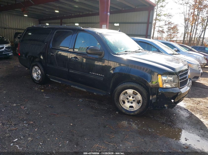 CHEVROLET SUBURBAN LT