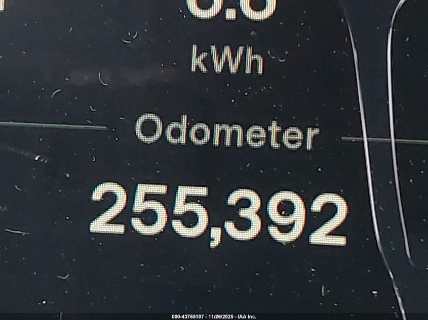 2015 Tesla Model S 70D/85D/P85D VIN: 5YJSA1H22FFP74827 Lot: 43765107