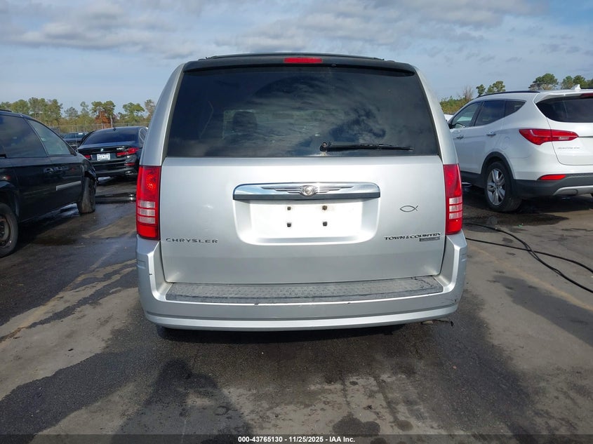 2010 Chrysler Town & Country Touring VIN: 2A4RR5D17AR278649 Lot: 43765130