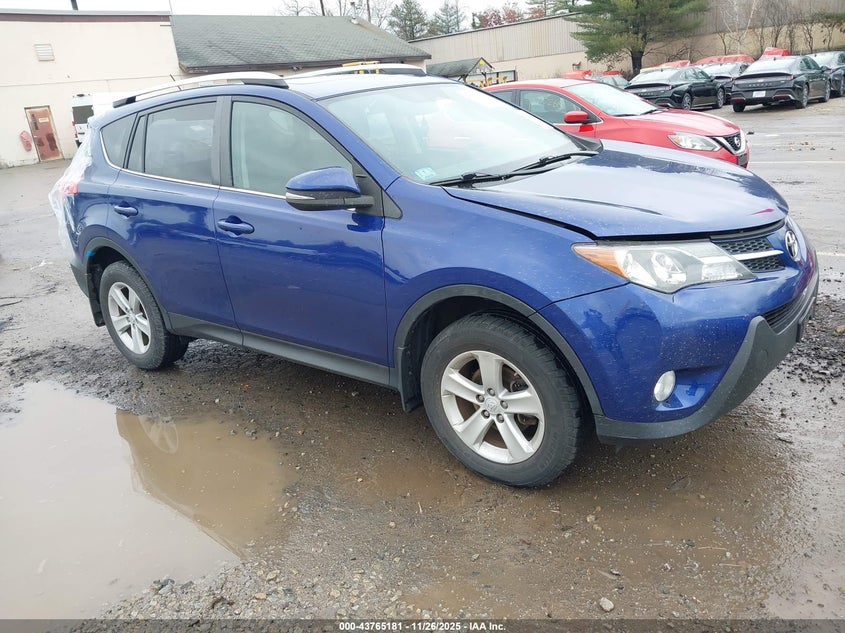 TOYOTA RAV4 XLE