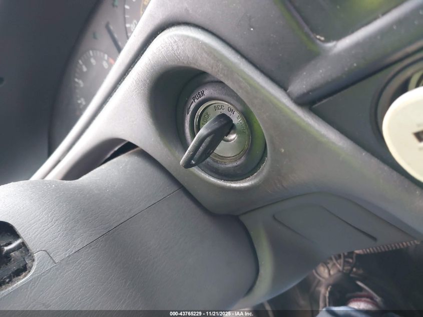 1996 Toyota Camry Le/Se VIN: 4T1CF12K8TU129760 Lot: 43765229