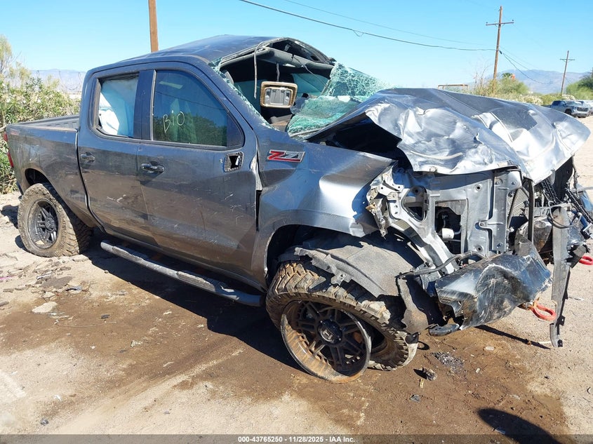 CHEVROLET SILVERADO 1500 4WD STANDARD BED LT TRAIL BOSS