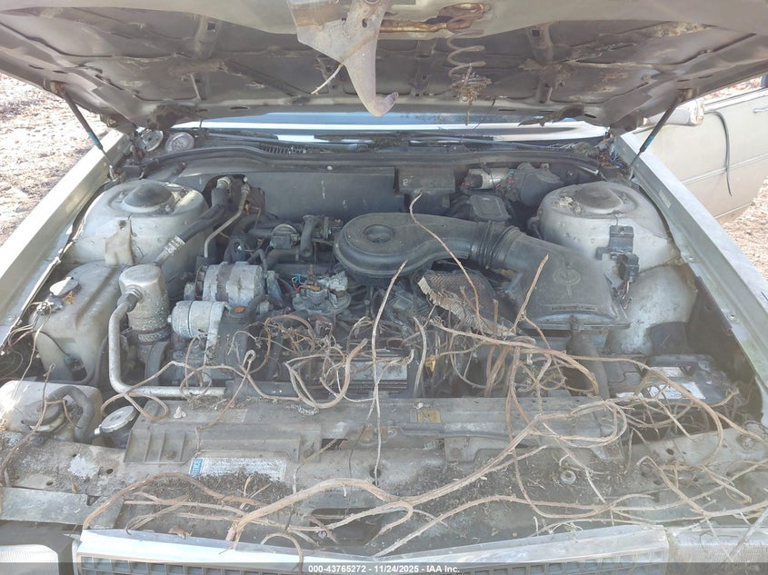 1988 Cadillac Deville VIN: 1G6CD5155J4332134 Lot: 43765272