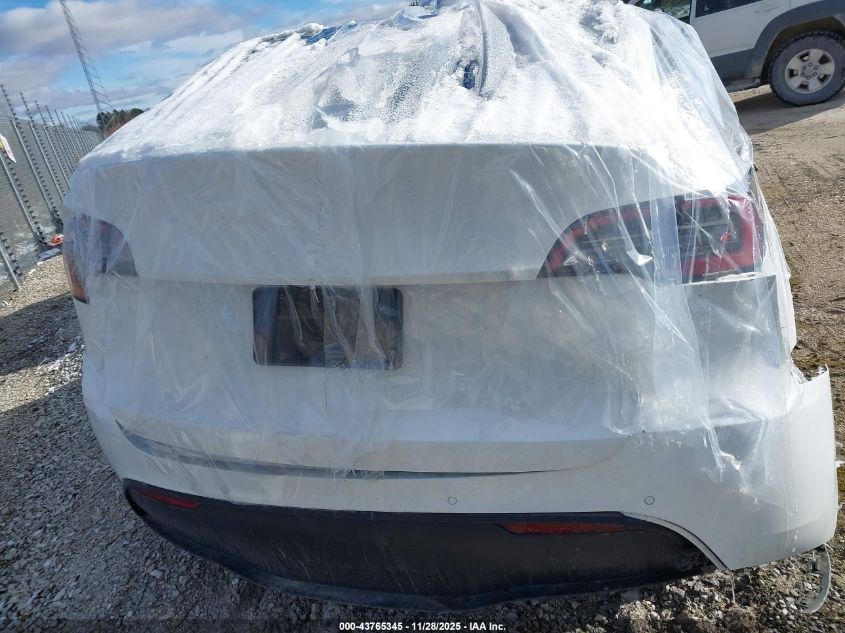 2022 Tesla Model Y Long Range Dual Motor All-Wheel Drive VIN: 7SAYGDEE4NF432760 Lot: 43765345