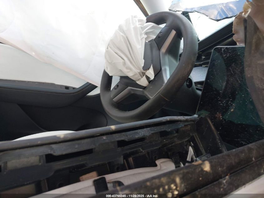 2022 Tesla Model Y Long Range Dual Motor All-Wheel Drive VIN: 7SAYGDEE4NF432760 Lot: 43765345