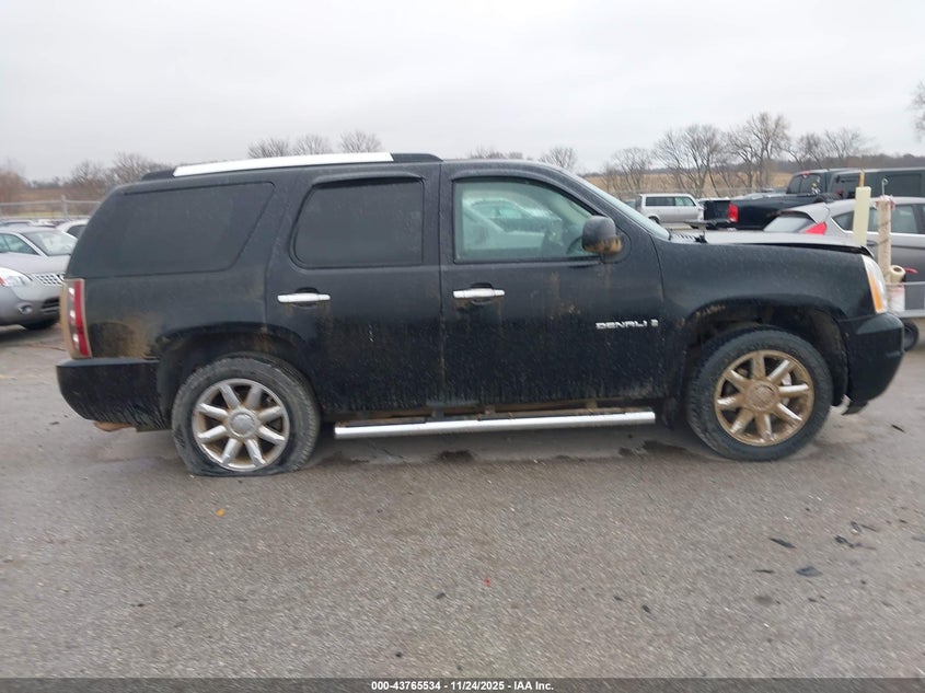 2008 GMC Yukon Denali VIN: 1GKFK63808J161001 Lot: 43765534