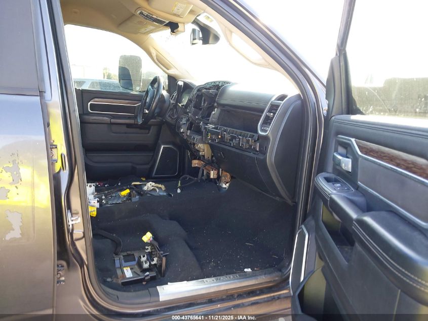 2020 Ram 3500 Laramie 4X4 8' Box VIN: 3C63RRJL7LG261293 Lot: 43765641