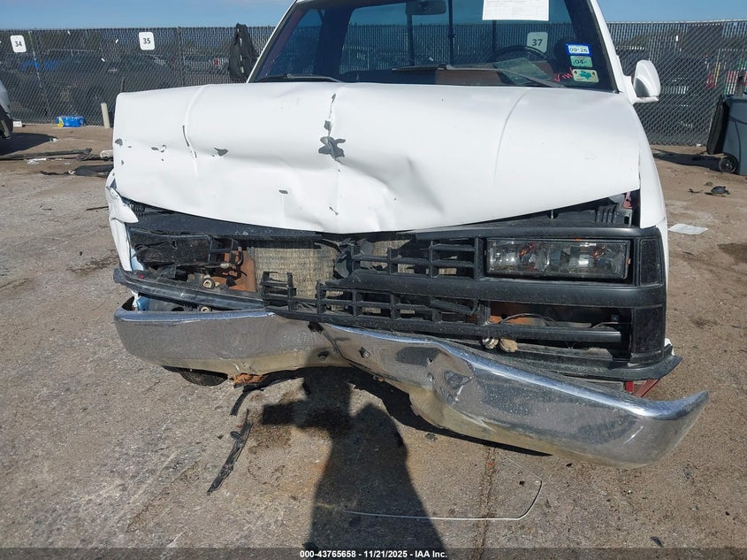 1990 Chevrolet Gmt-400 C1500 VIN: 1GCDC14ZXLZ160510 Lot: 43765658