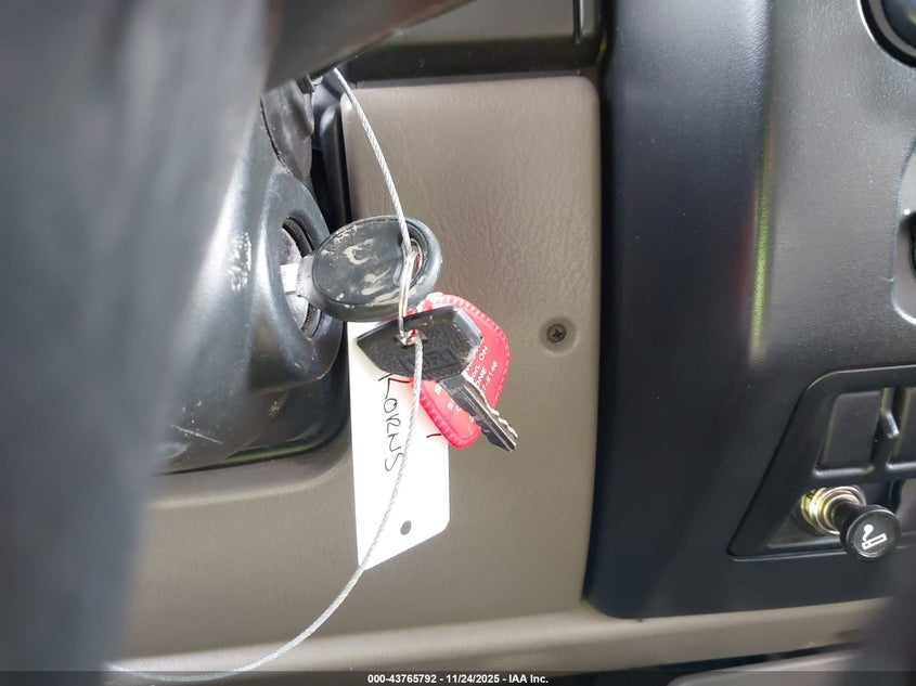 2005 Jeep Wrangler X VIN: 1J4FA39S45P325658 Lot: 43765792