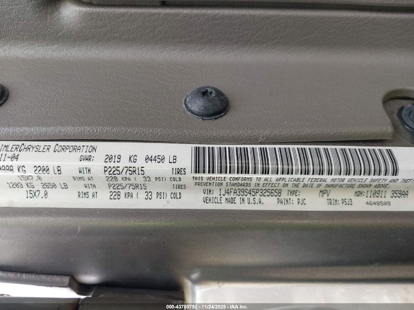 2005 Jeep Wrangler X VIN: 1J4FA39S45P325658 Lot: 43765792