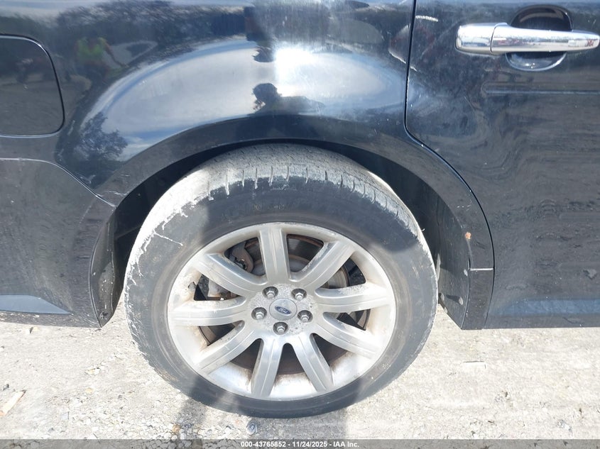 2009 Ford Flex Limited VIN: 2FMDK53C89BA58363 Lot: 43765852