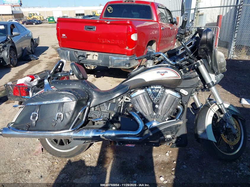 2014 Victory Motorcycles Cross Roads Classic VIN: 5VPBW36N8E3027076 Lot: 43765854