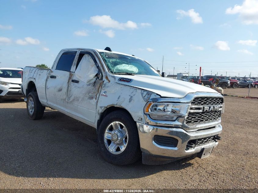 RAM 2500 TRADESMAN 4X4 6 4 BOX