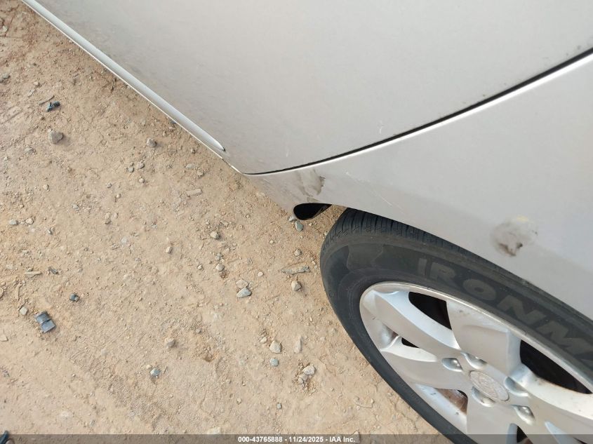 2008 Kia Rondo Lx VIN: KNAFG525X87172340 Lot: 43765888