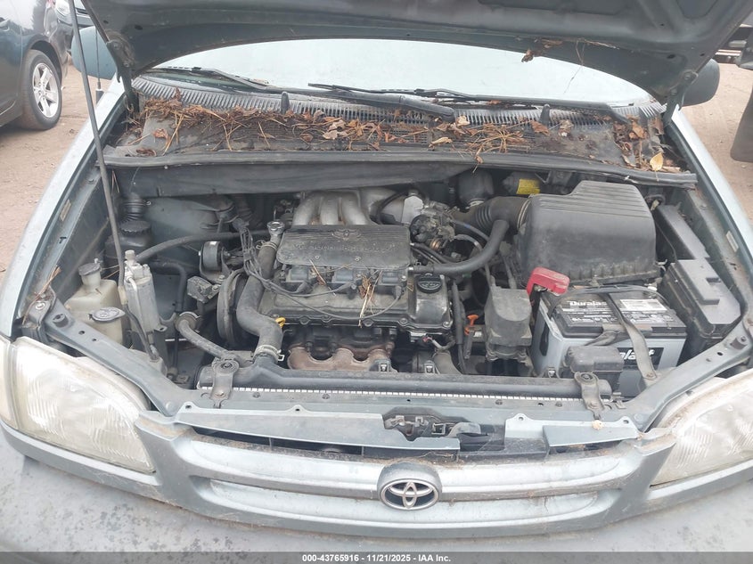 2000 Toyota Sienna Le VIN: 4T3ZF13CXYU315008 Lot: 43765916