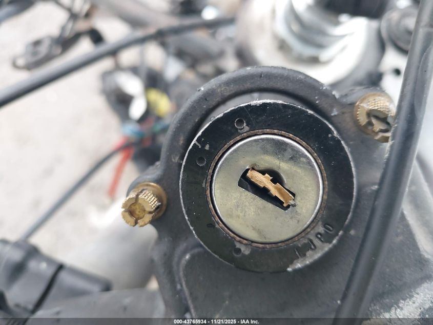 2002 Honda Cbr900 Rr VIN: JH2SC50092M001163 Lot: 43765934