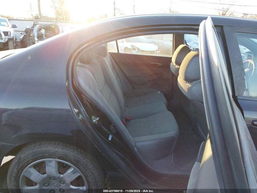 2008 Honda Civic Lx VIN: 1HGFA16518L070134 Lot: 43766015