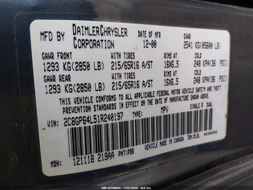 2C8GP64L51R240197 2001 CHRYSLER TOWN & COUNTRY photo no. 9