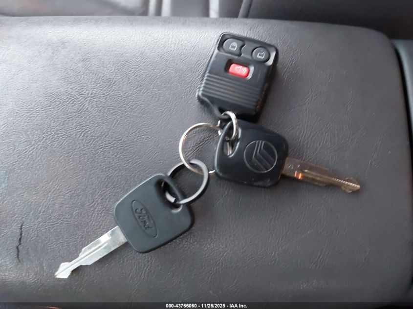 1999 Mercury Mountaineer VIN: 4M2DU55P9XUJ32454 Lot: 43766060