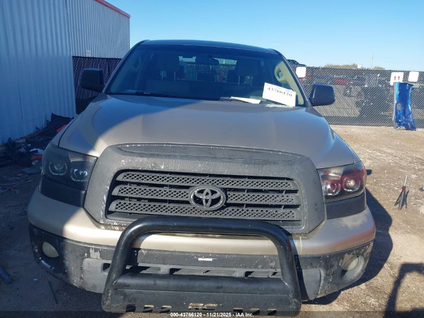 2008 Toyota Tundra Sr5 5.7L V8 VIN: 5TFEV54128X045841 Lot: 43766120