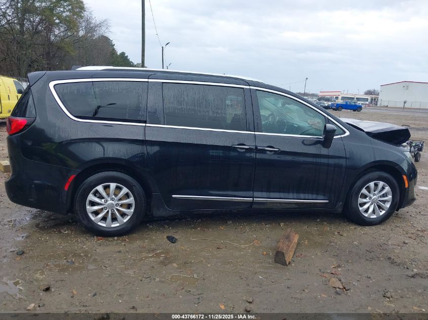 2019 Chrysler Pacifica Touring L VIN: 2C4RC1BG1KR653170 Lot: 43766172