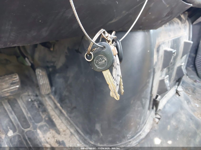 2005 Chevrolet Express VIN: 1GCGG25V151148606 Lot: 43766191