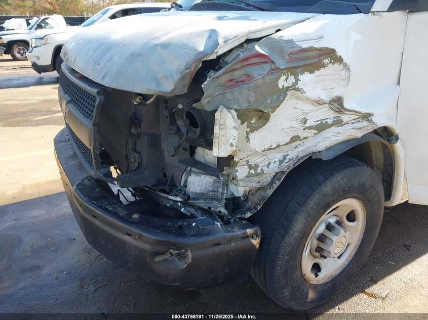 2005 Chevrolet Express VIN: 1GCGG25V151148606 Lot: 43766191