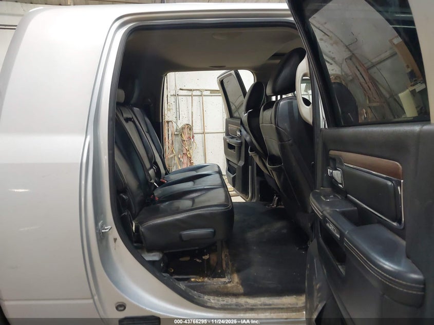 2014 Ram 2500 Laramie VIN: 3C6UR5NL3EG218581 Lot: 43766295