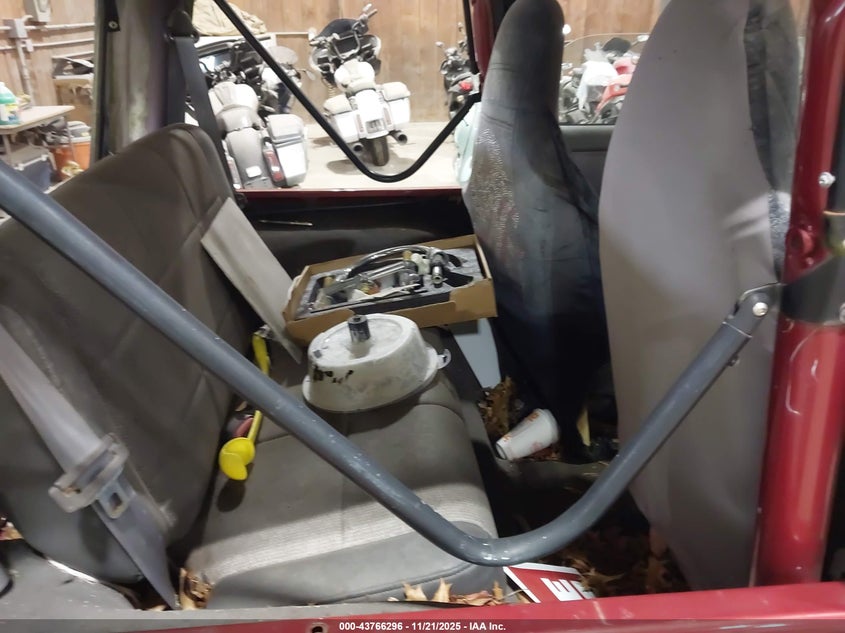 1999 Jeep Wrangler Se VIN: 1J4FY29P1XP486585 Lot: 43766296