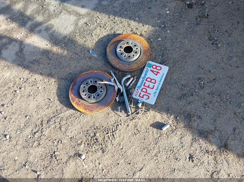 2008 Volkswagen Gti 2-Door VIN: WVWED71K88W335745 Lot: 43766310