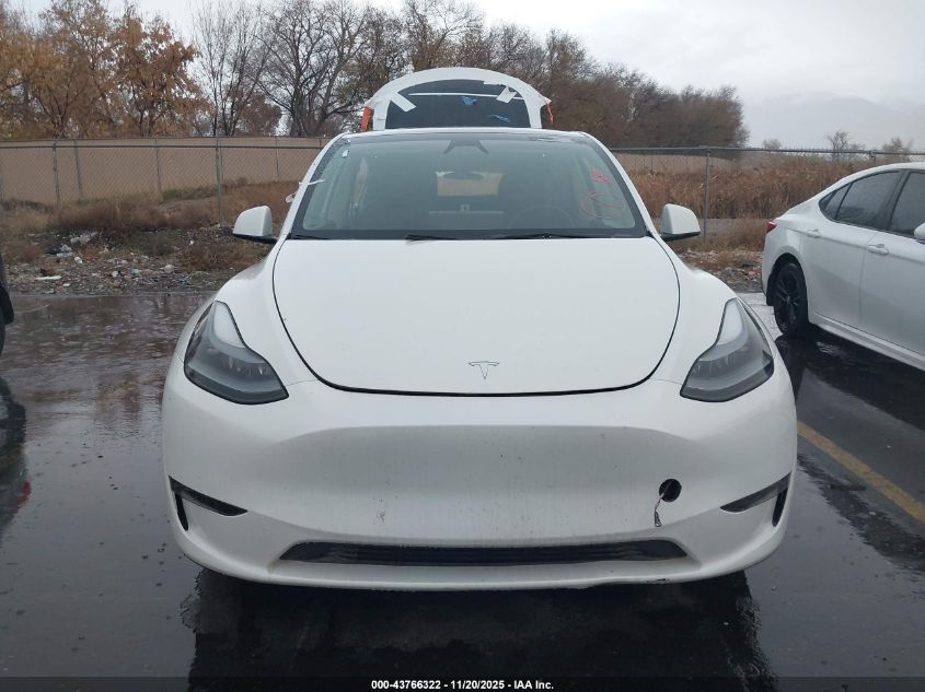 2024 Tesla Model Y Long Range Dual Motor All-Wheel Drive VIN: 7SAYGAEE4RF149473 Lot: 43766322