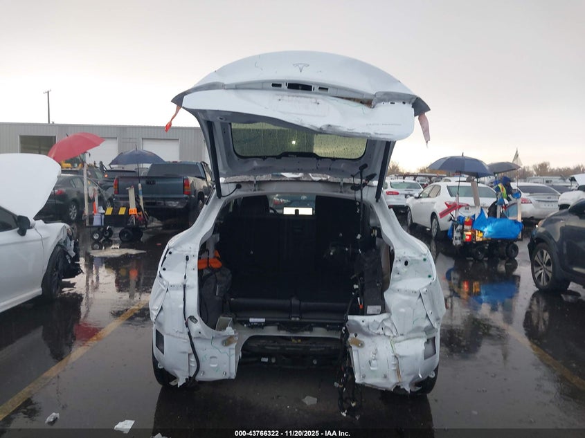 2024 Tesla Model Y Long Range Dual Motor All-Wheel Drive VIN: 7SAYGAEE4RF149473 Lot: 43766322