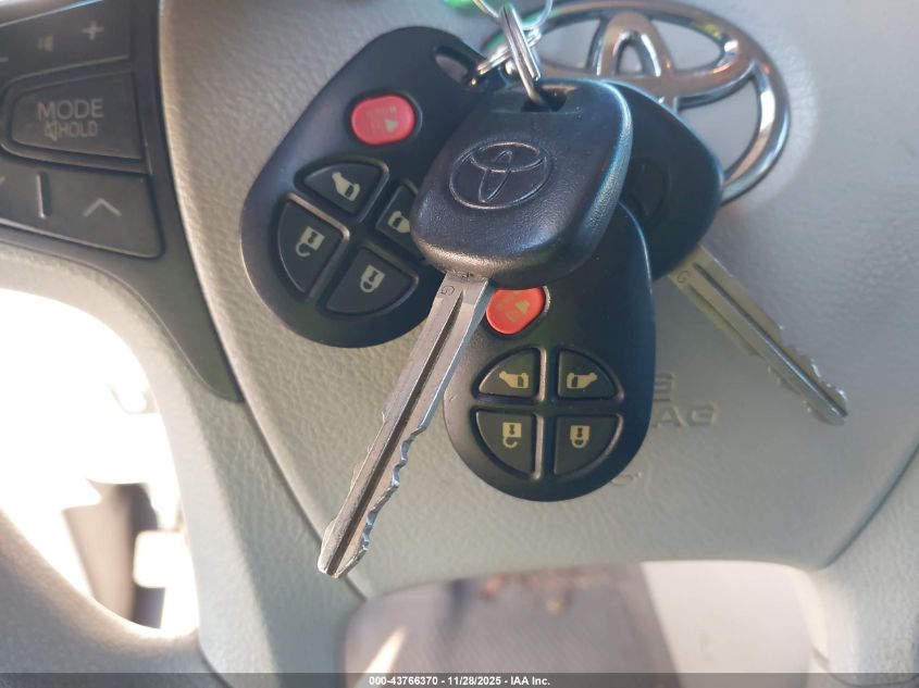 2011 Toyota Sienna Le V6 VIN: 5TDKK3DC8BS002443 Lot: 43766370