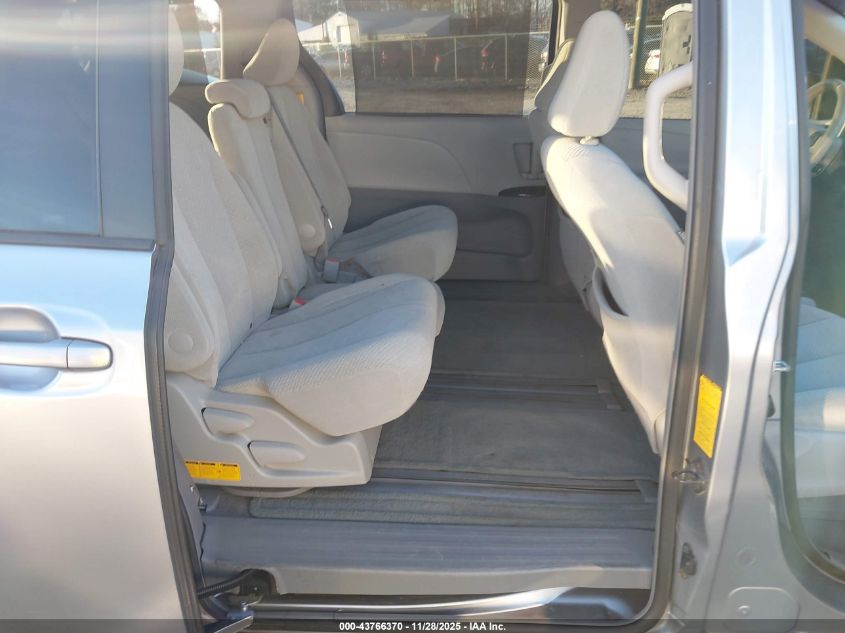 2011 Toyota Sienna Le V6 VIN: 5TDKK3DC8BS002443 Lot: 43766370