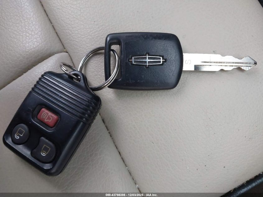 2007 Lincoln Mark Lt VIN: 5LTPW165X7FJ00410 Lot: 43766386