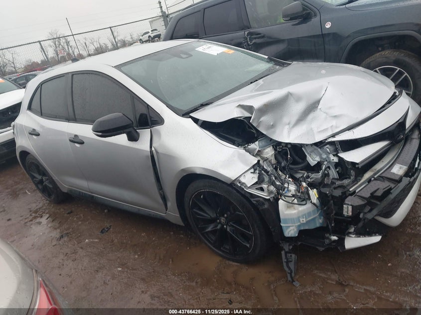 TOYOTA COROLLA SE NIGHTSHADE EDITION